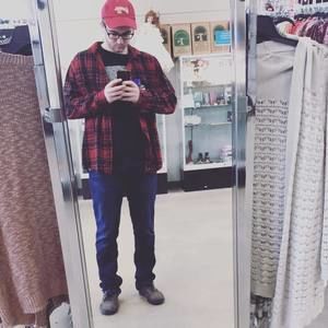 Meet your Posher, Seth